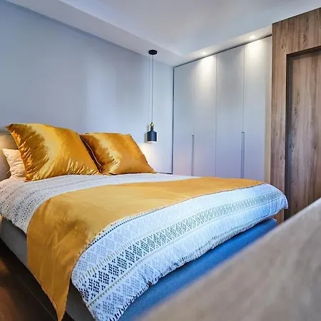 Luxury 2 Bedroom Penthouse - Pool - Close To Paceville