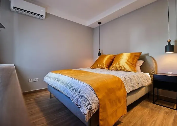 아파트 Luxury 2 Bedroom Penthouse - Pool - Close To Paceville *