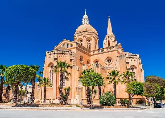 Luxury 2 Bedroom Penthouse - Pool - Close To Paceville 아파트 *