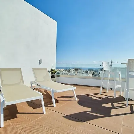 Luxury 2 Bedroom Penthouse - Pool - Close To Paceville Apartment