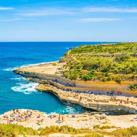 Luxury 2 Bedroom Penthouse - Pool - Close To Paceville *